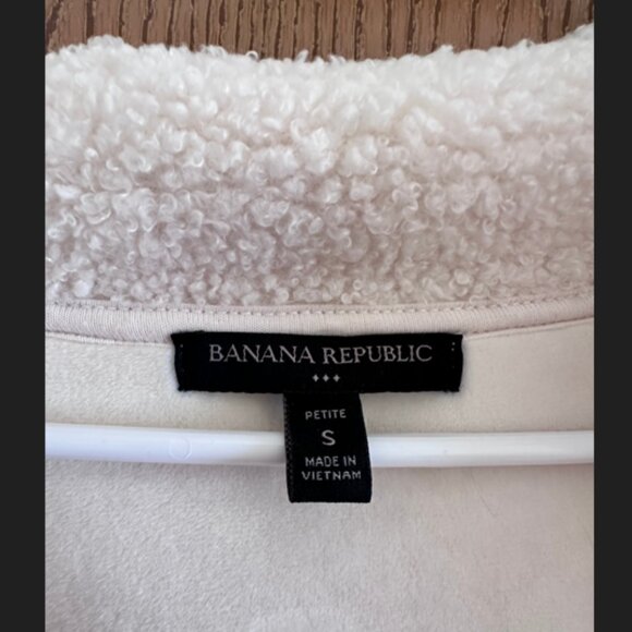 Banana Republic Woman's Sherpa Jacket Small White - Picture 4 of 4